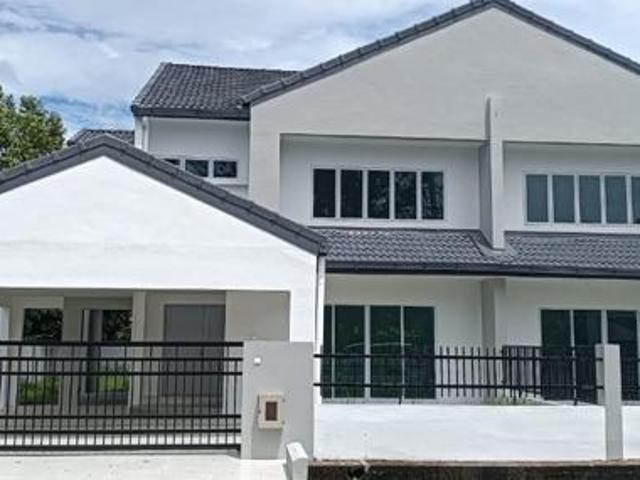 Residential House for sale in Kuching, Sarawak