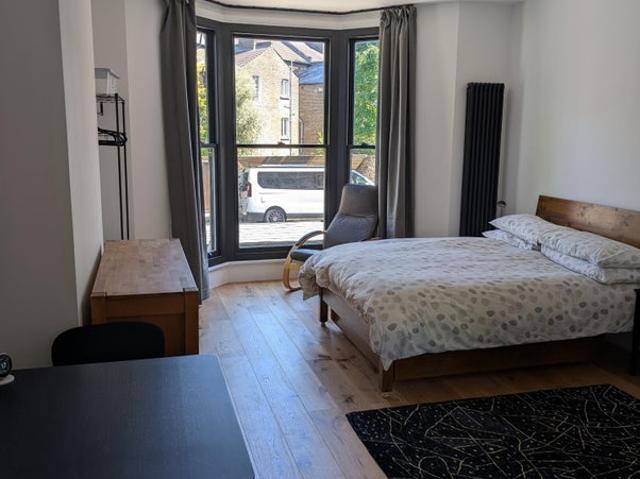 Studio for rent in West Hackney, Upper Clapton