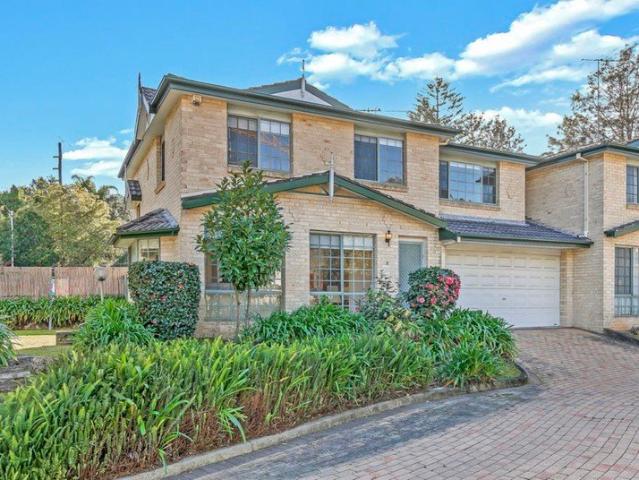 Townhouse for rent in Sydney, New South Wales