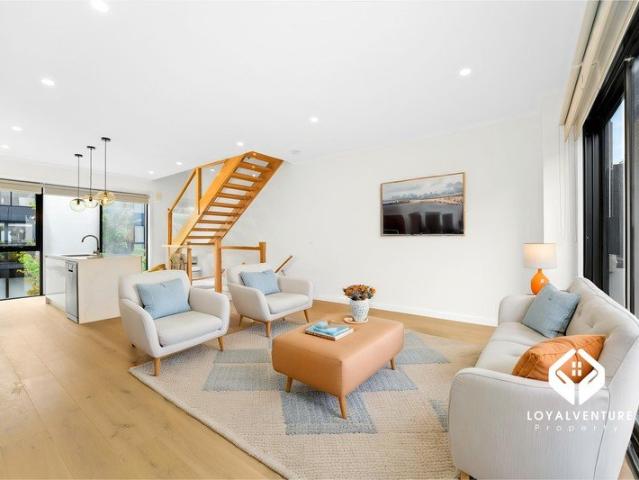 Townhouse for rent in Camerons Creek, Victoria