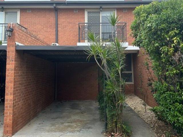 Townhouse for rent in Camerons Creek, Victoria