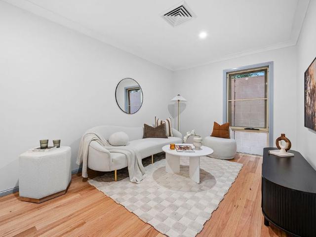 Townhouse for rent in Sydney, New South Wales