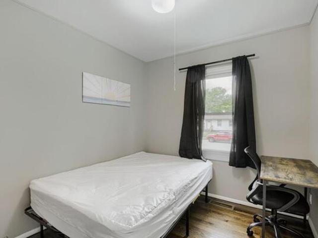 Room for rent in Illinois