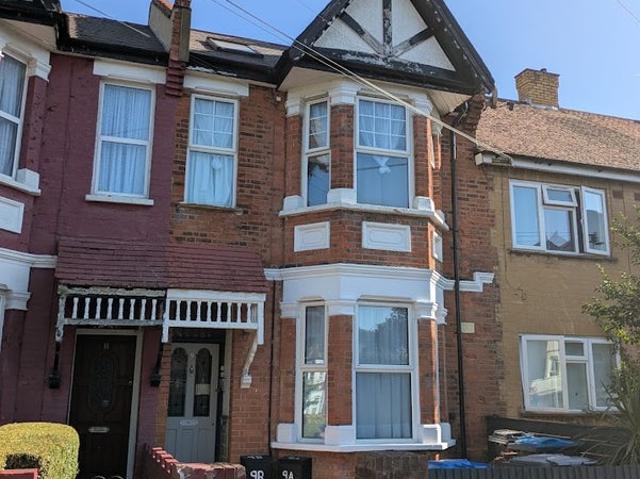 Apartment for rent in Harlesden, Greater London