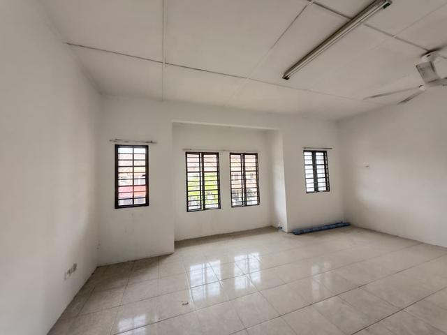 Terraced House for rent in Tanjong Sepat, Selangor