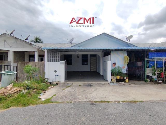 Terraced House for sale in Long Miri
