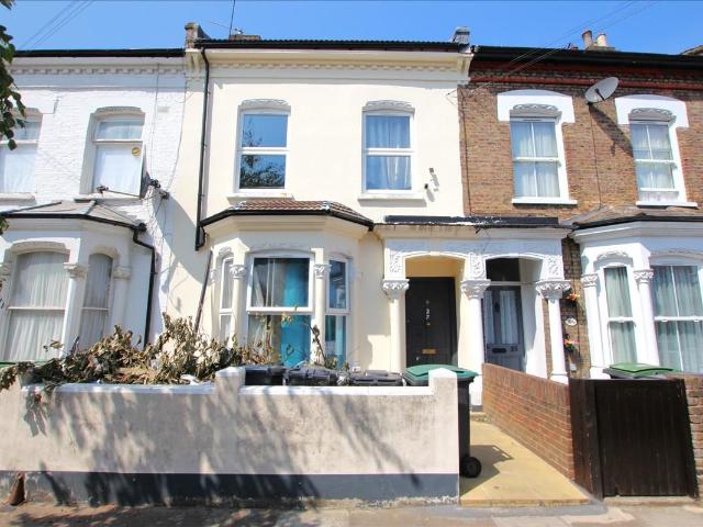 Studio for rent in Greater London