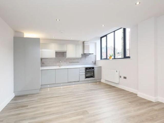 Apartment for rent in Woodseats, South Yorkshire