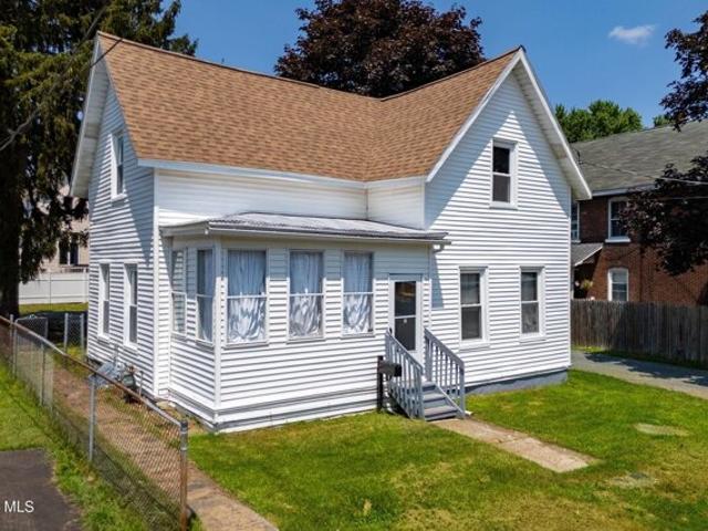 House for sale in Mechanicville