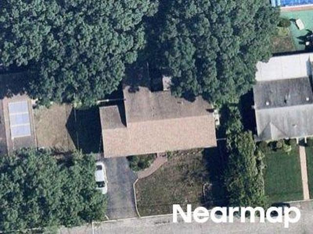 House for sale in Bohemia, New York