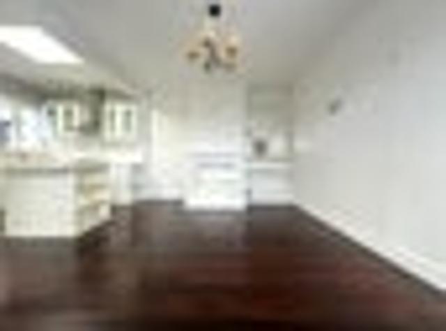Apartment for rent in Newmarket