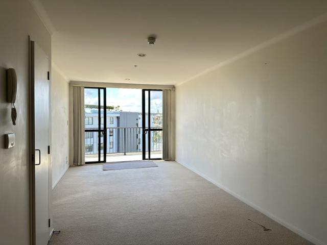 Apartment for rent in Newmarket