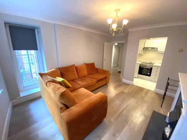 Apartment to rent in Bluebell, North Tipperary