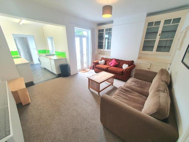 House for rent in Heigham Grove, East Bank