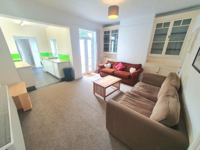 House for rent in Heigham Grove, East Bank