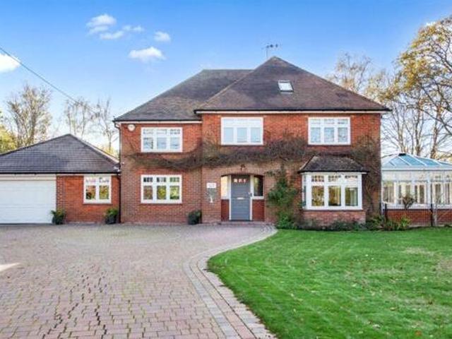 House for sale in Hart, Hampshire
