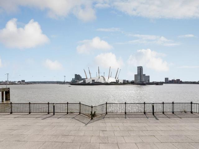 Apartment for rent in Virginia Quay, Blackwall