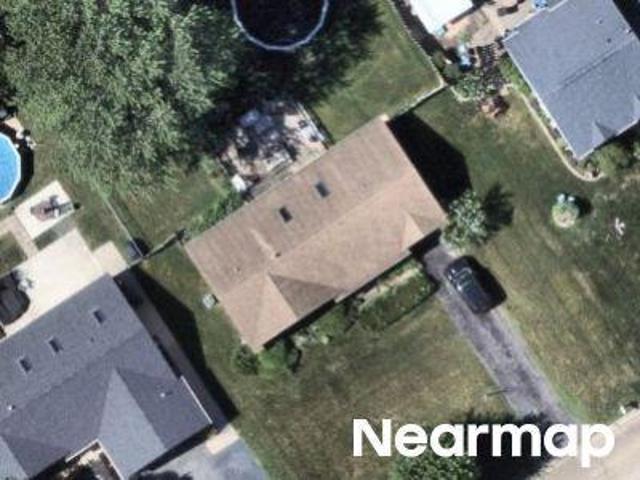 House for sale in Mchenry, Illinois