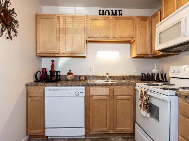 Apartment for rent in Bayberry, Newport News