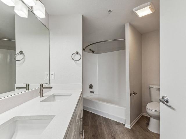 Apartment for rent in Costa Mesa, California