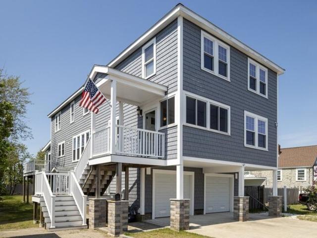 House for sale in Hull, Massachusetts