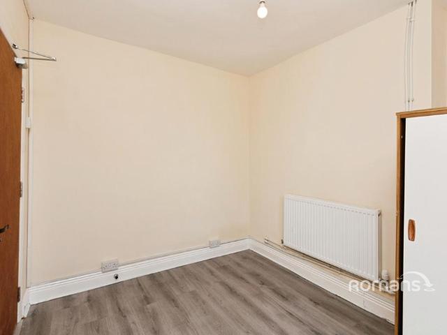 House for rent in East End, Rushmoor