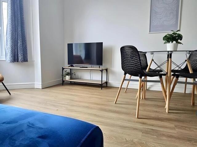 Apartment for rent in Penylan, Cardiff