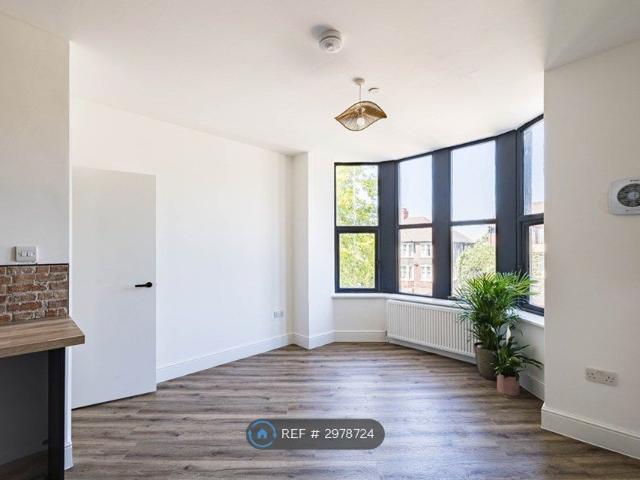 Apartment for rent in Falcon Lodge, Wales