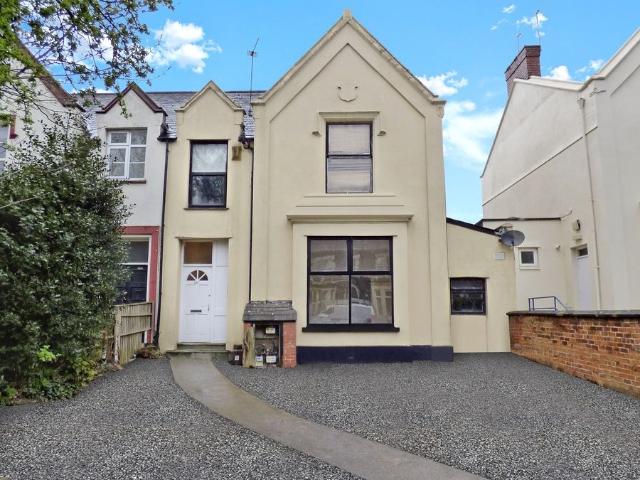 Room for rent in Plasnewydd, Falcon Lodge