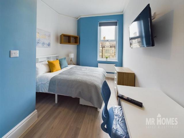 House for rent in Adamsdown, Cardiff