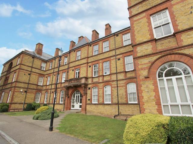 Apartment for rent in Southgate, Greater London