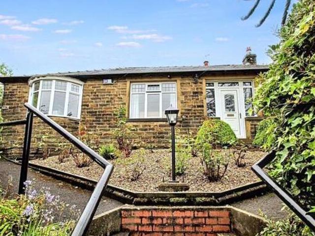 House for sale in Huddersfield, West Yorkshire