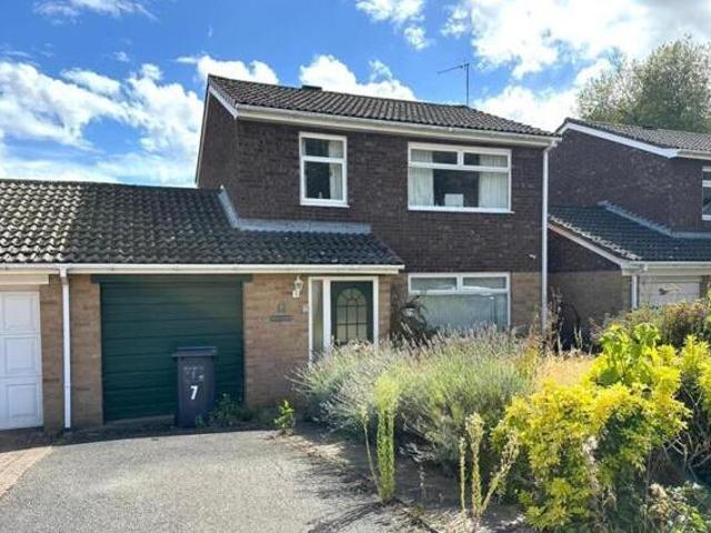 House for sale in Northampton, Northamptonshire