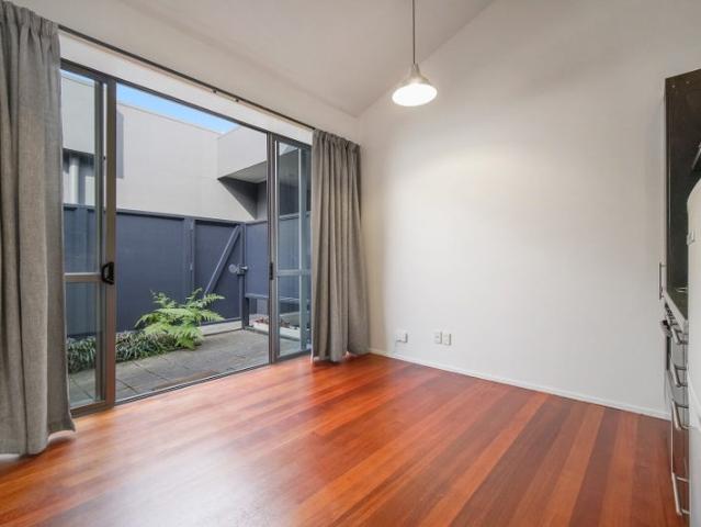 Apartment for rent in Auckland, Oroua County