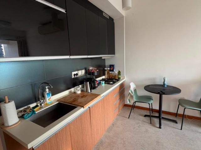Apartment for rent in Moulmein, Singapore