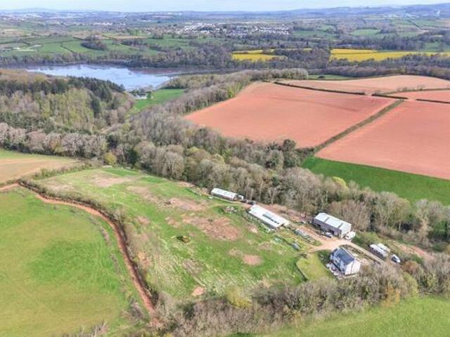 House for sale in Follaton, Strode