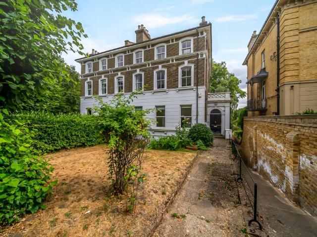 House for rent in London Borough of Lewisham, Blackheath