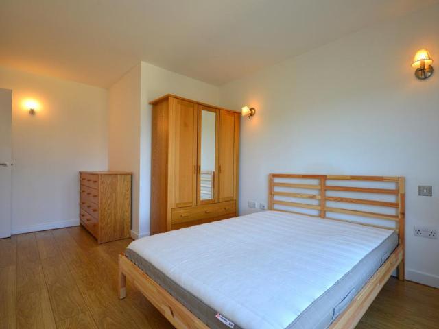 Apartment for rent in East Greenwich, Greater London