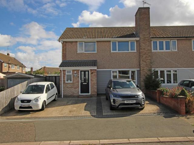 House for rent in Barton Seagrave, North Northamptonshire