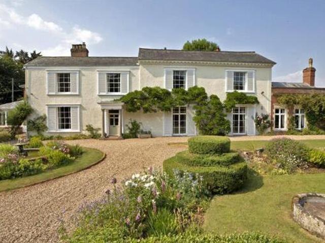 House for sale in Watergate, Devon