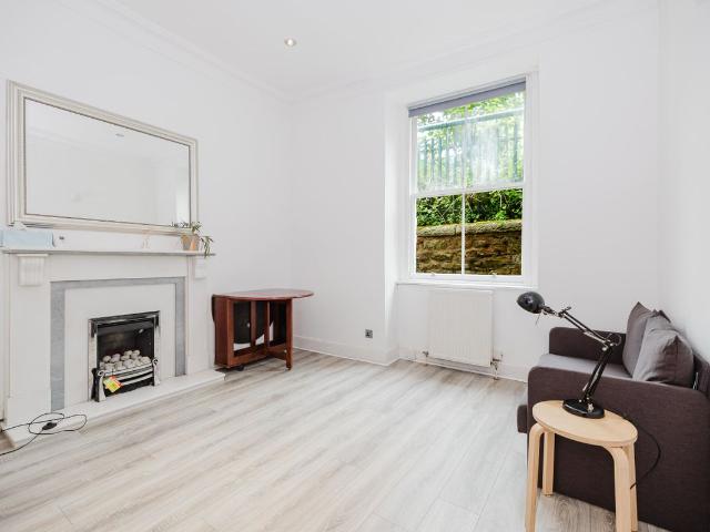 Apartment for rent in Tynecastle, Gorgie