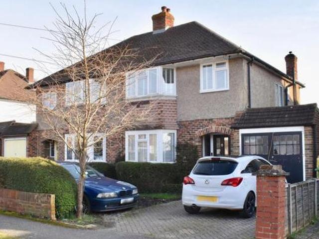 House for sale in Pachesham Park, Surrey