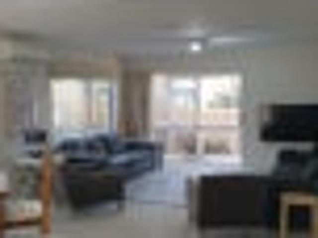 Townhouse for rent in Matata, Wellington