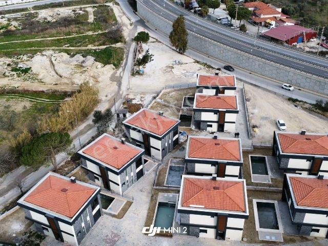 Kuşadasi, Aydin içerisinde satılık Villa