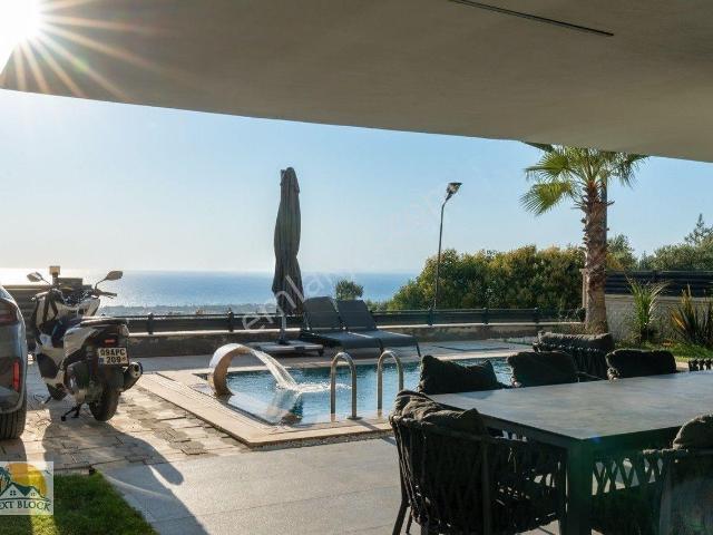 Kuşadasi, Aydin içerisinde satılık Villa