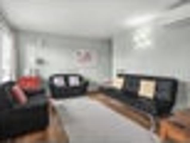 Townhouse for sale in Waterloo, Lower Hutt