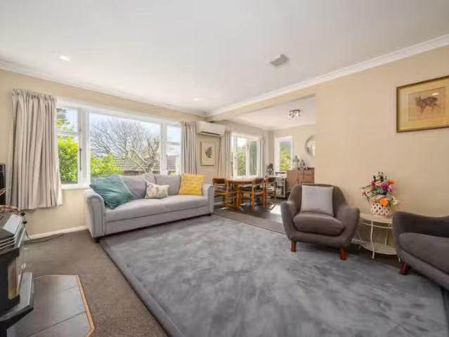 House for sale in Days Bay, Wellington