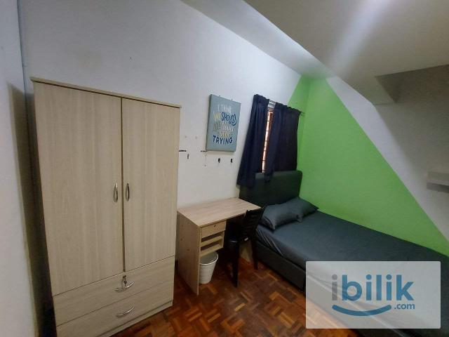 Room for rent in SS 7, Petaling Jaya