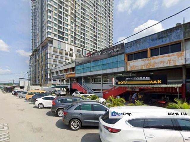 Shop for sale in Petaling Jaya, Petaling