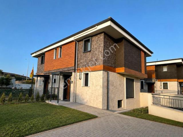 Seferihisar, İzmir içerisinde kiralık Villa